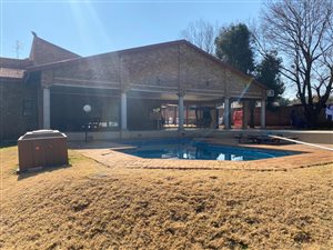 8500 m² Farm in Raslouw