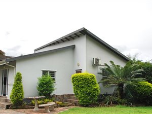 1 Bedroom Garden Cottage in Ashley