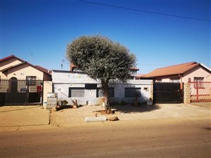 2 Bed House in Nellmapius