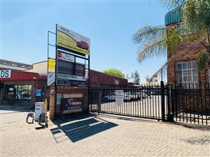 2570 m² Industrial space in Hennopspark
