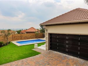 4 Bed House in Emerald Estate