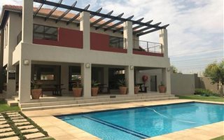 2 Bedroom Apartment in Sunninghill
