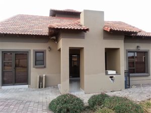 5 Bed House in Savannah Country Estate
