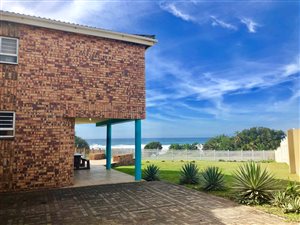 7 Bed House in Port Edward