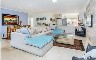 2 Bedroom Townhouse in Durbanville Central