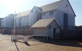 2 Bedroom Apartment in Doringkloof