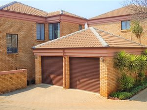 3 Bed Townhouse in Amorosa
