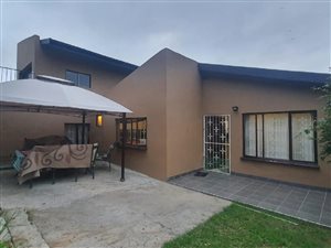 4 Bed House in Brookdale