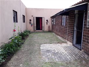3 Bed House in Lennoxton