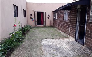 3 Bedroom House in Lennoxton