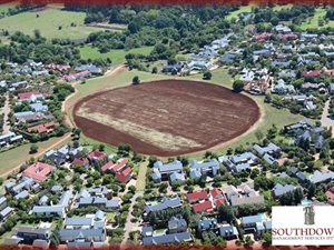 1133 m² Land available in Southdowns Estate