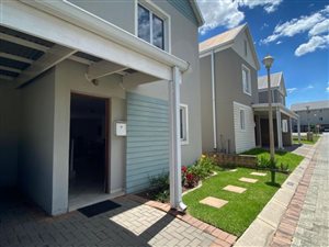 2 Bed Townhouse in Riverspray Lifestyle Estate