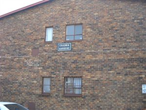 2.5 Bed Flat in Erasmia