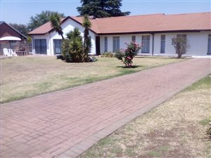 5 Bed House in Sharon Park