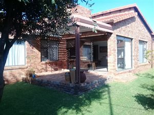 3 Bed Cluster in North Riding