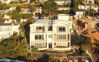 4 Bedroom Apartment in Camps Bay