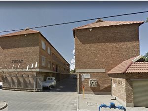 2 Bed Apartment in Kempton Park Central