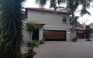 3 Bedroom House in Alphen Park