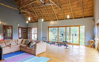 5 Bedroom House in Lanseria and surrounds