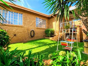 3 Bed Simplex in Zwartkop