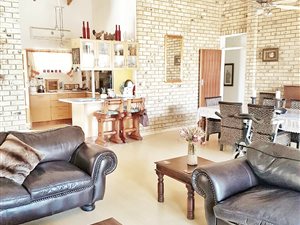 3 Bed House in Bloemhof