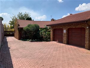 4 Bed House in Secunda