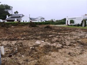 585 m² Land available in Jacobsbaai