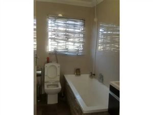 3 Bed House in Klipfontein View