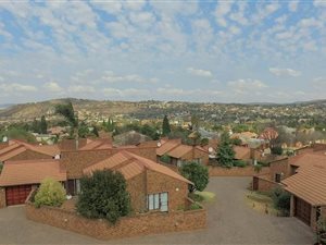 2 Bed House in Bassonia