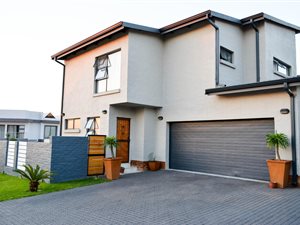3 Bed House in Olympus AH
