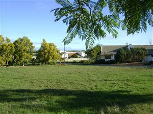 876 m² Land available in Porterville