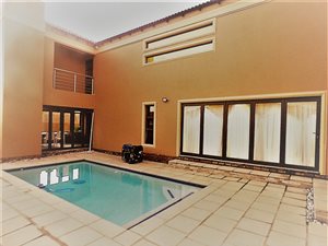 6 Bed House in Wildtuinpark