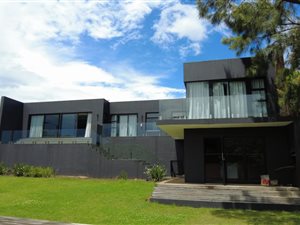4 Bed House in Vincent Heights
