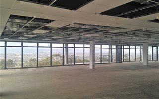1821 m² Office Space in Plattekloof