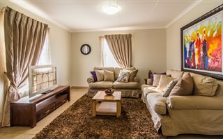 3 Bedroom House in Heuweloord
