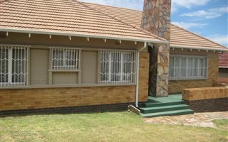 3 Bedroom House in Linmeyer