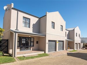 3 Bed Duplex in The Crest