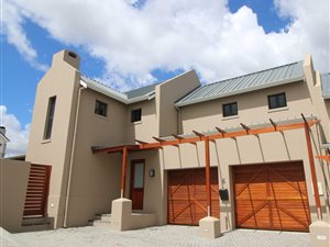 3 Bed House in Graanendal