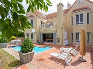 3 Bed House in Boschenmeer Golf Estate