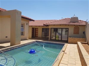 4 Bedroom House in Mabopane