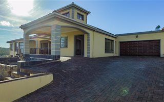 4 Bedroom House in Oatlands North