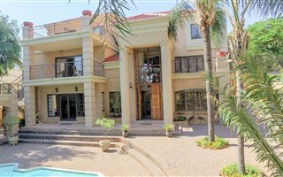 4 Bedroom House in Montana Park