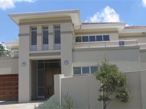 4 Bed House in Senderwood