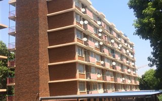 3 Bedroom Flat in Sunnyside