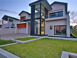 5 Bed House in Waterfall Country Estate