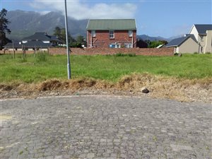 718 m² Land available in King George Park