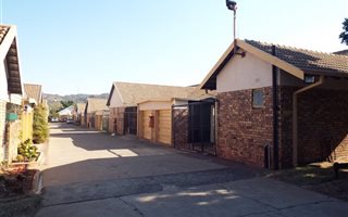 3 Bedroom Townhouse in Brits