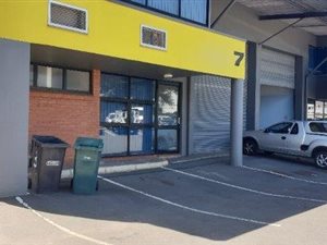 2925 m² Commercial space in New Germany