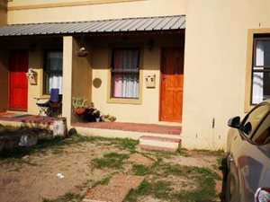 2 Bed House in Bardale Village