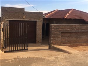 3 Bedroom House in Bram Fisherville